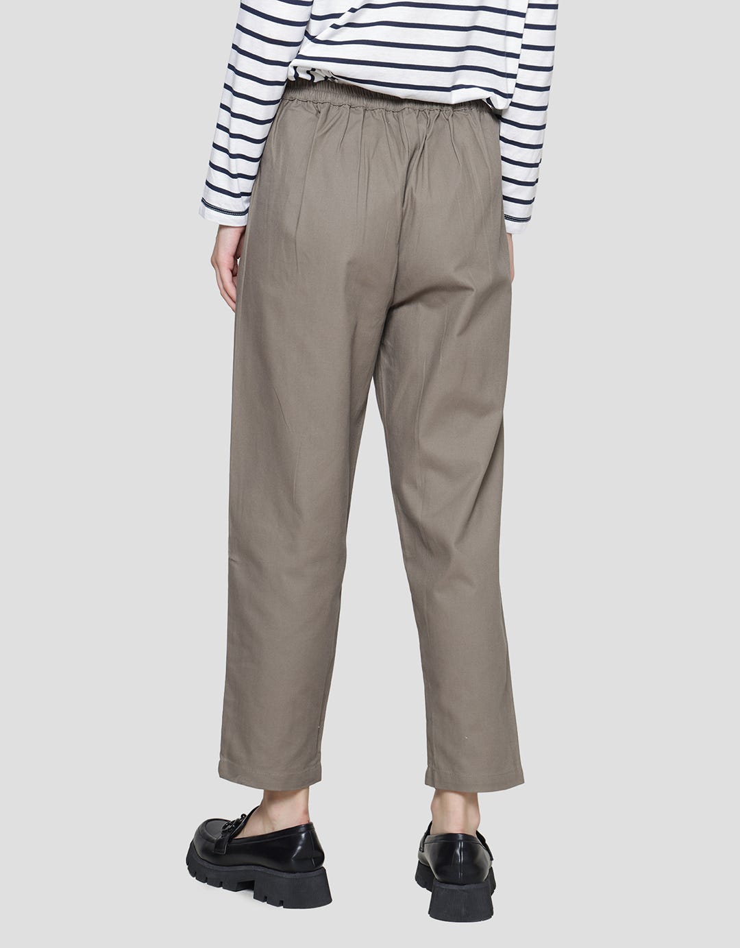 Details Overlap Front Opening Celana Panjang Wanita