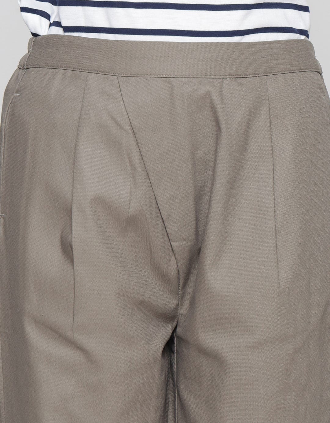 Details Overlap Front Opening Celana Panjang Wanita