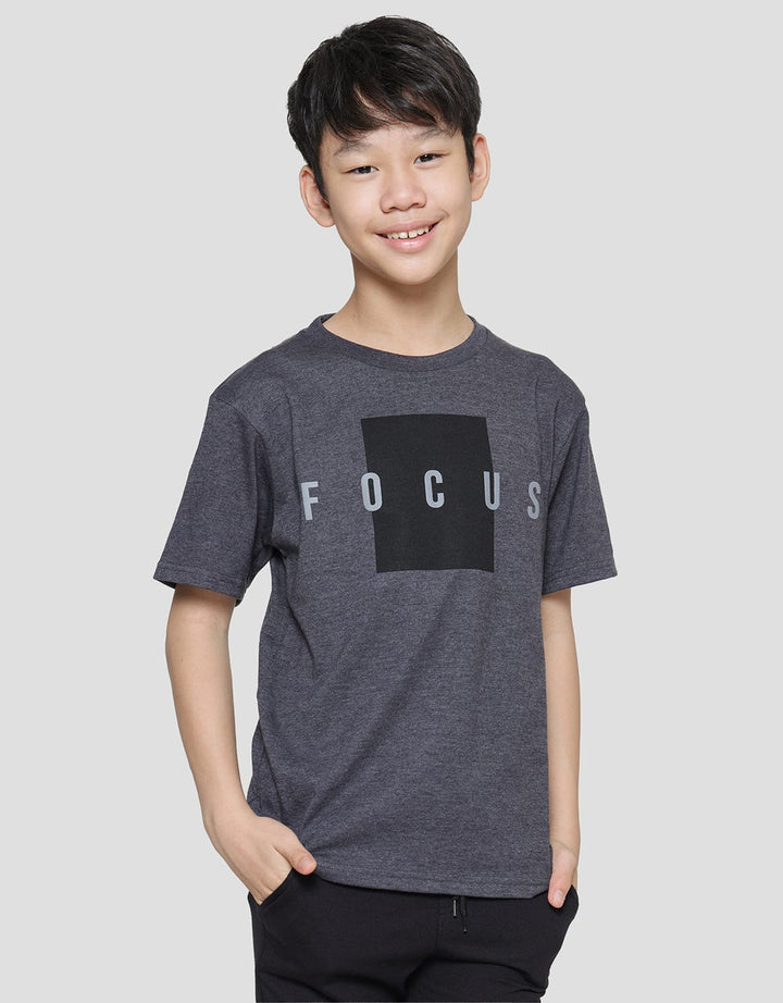 Nevada Print Focus Kaos Lengan Pendek Anak Laki-Laki
