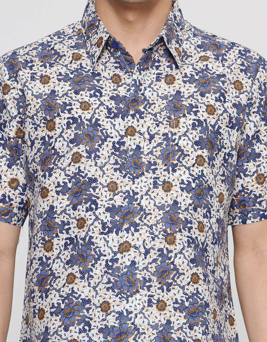 Arjuna Weda Body Fit Batik Motif 2 Hem Pria