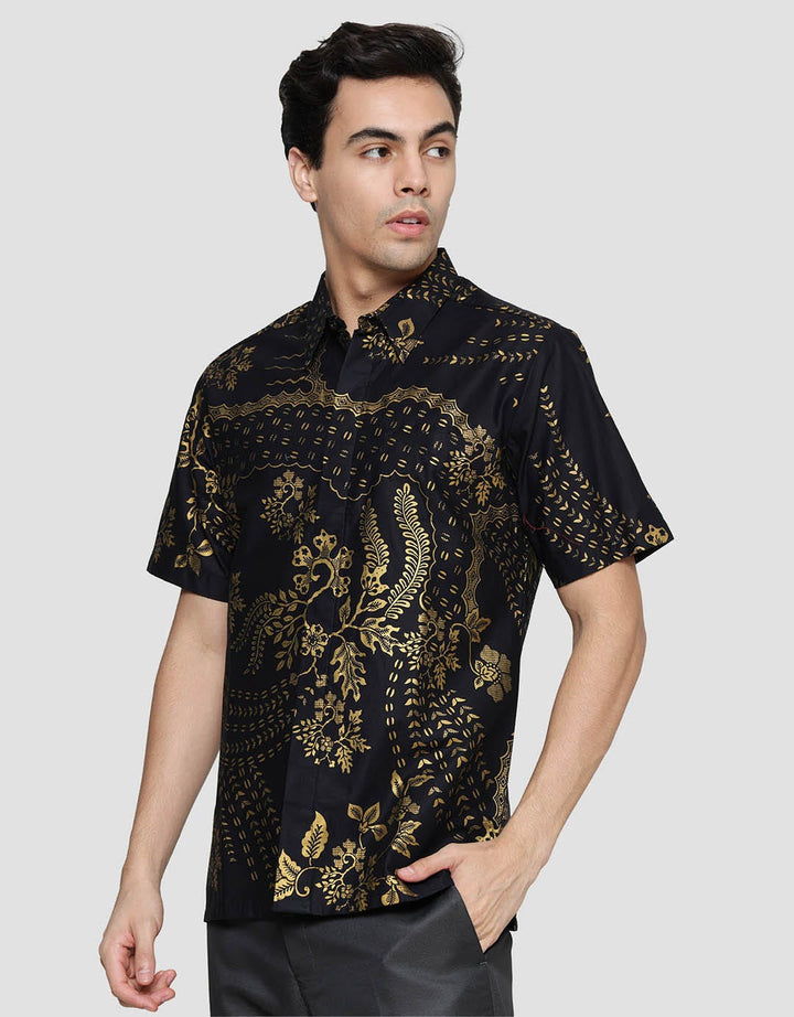 Arjuna Weda Hem Body Fit Batik Motif 4 Kemeja Batik Pria