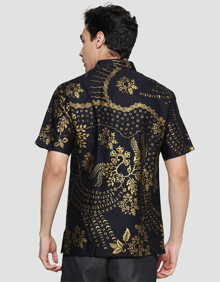 Arjuna Weda Hem Body Fit Batik Motif 4 Kemeja Batik Pria