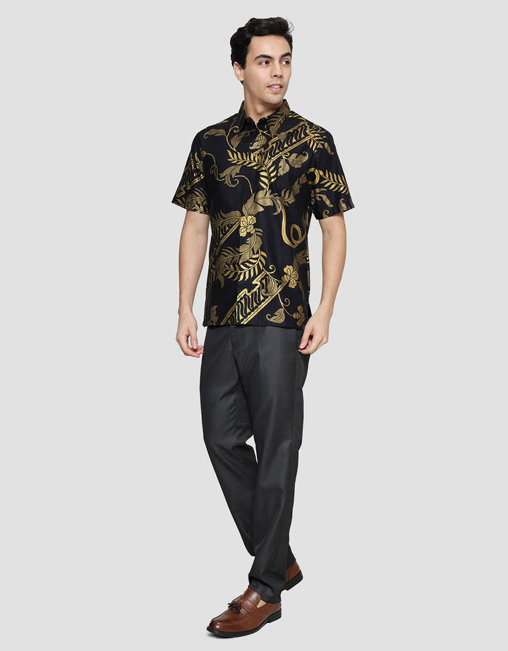 Arjuna Weda Hem Body Fit Batik Motif 3 Kemeja Batik Pria