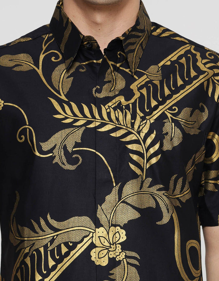 Arjuna Weda Hem Body Fit Batik Motif 3 Kemeja Batik Pria