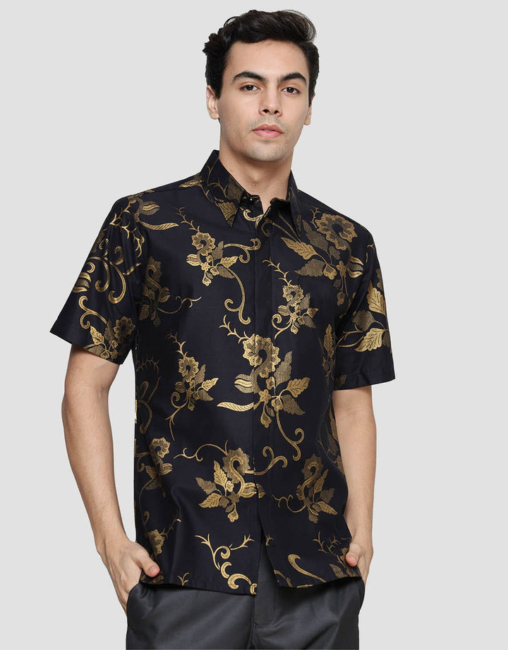 Arjuna Weda Hem Body Fit Batik Motif 10 Kemeja Batik Pria