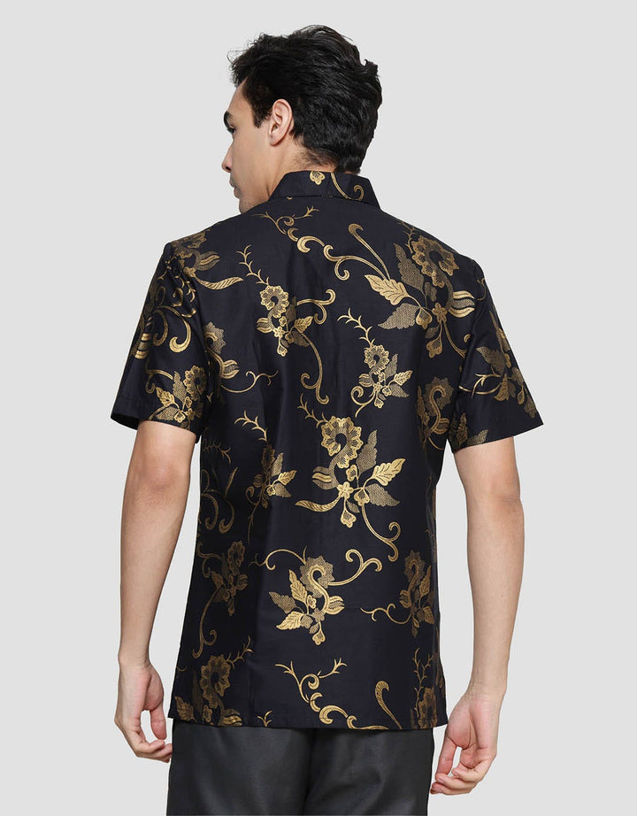 Arjuna Weda Hem Body Fit Batik Motif 10 Kemeja Batik Pria