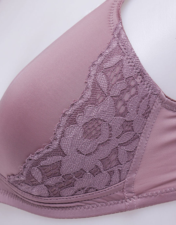 St. Yves Non Push Up Regular Bra Non Wire Lace Texture Wanita