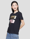 Details Regular Tee Enjoy The Time Kaos Lengan Pendek Wanita