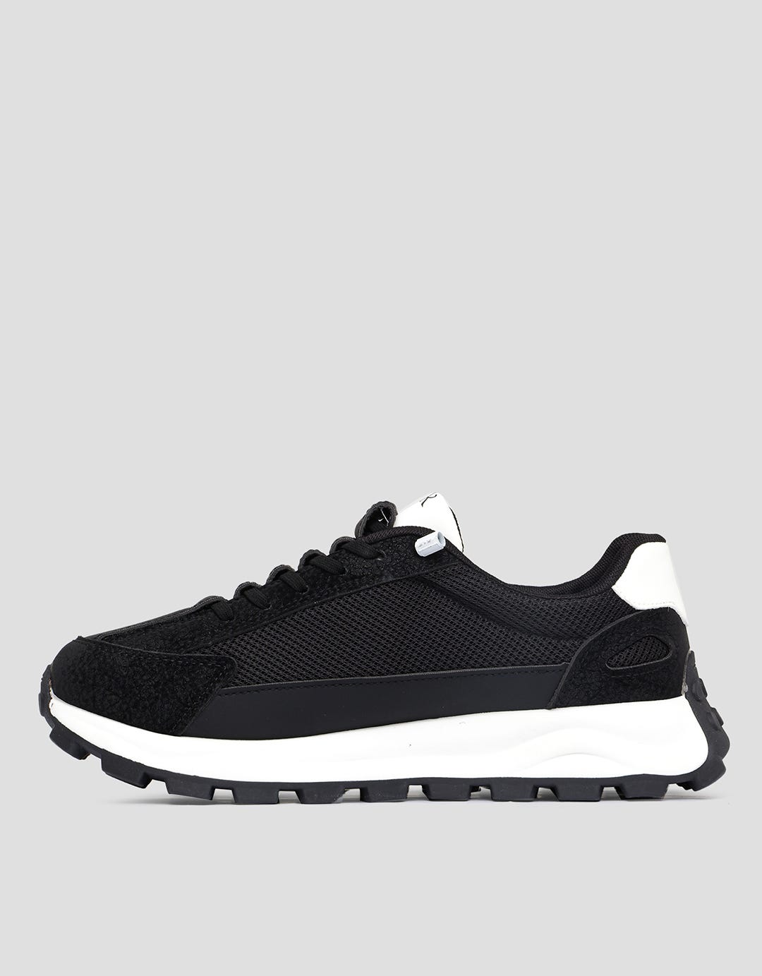 Yongki Komaladi JSM2006-24 Sepatu Sneakers Pria