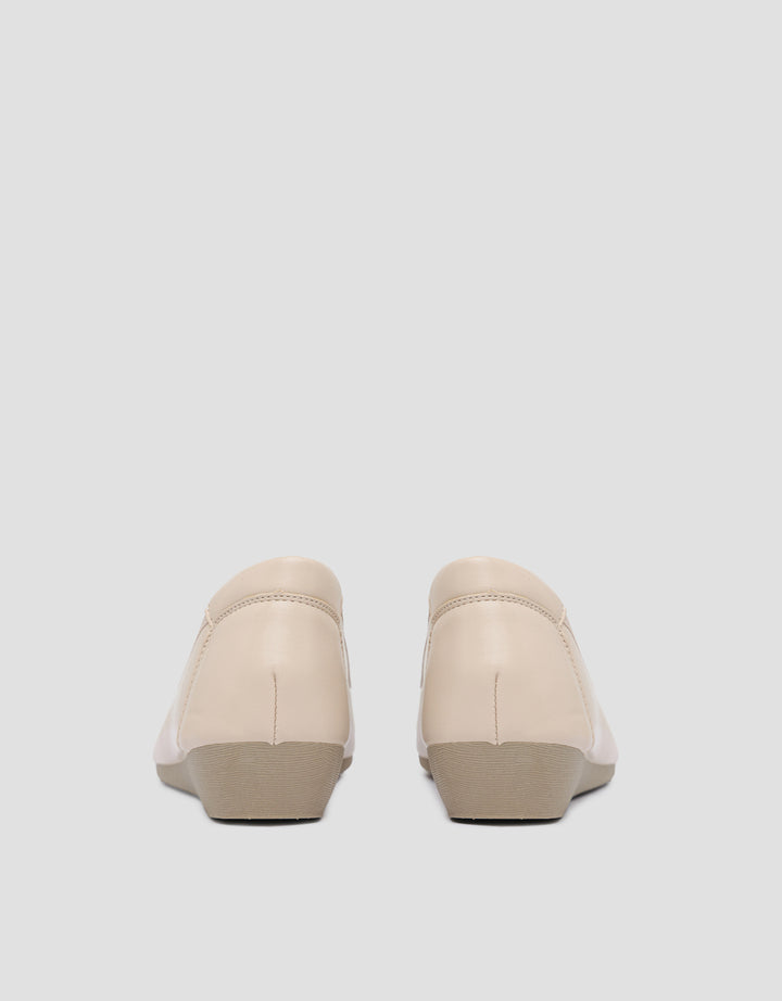 St. Yves Matching Color Accessories Sepatu Wedges Wanita