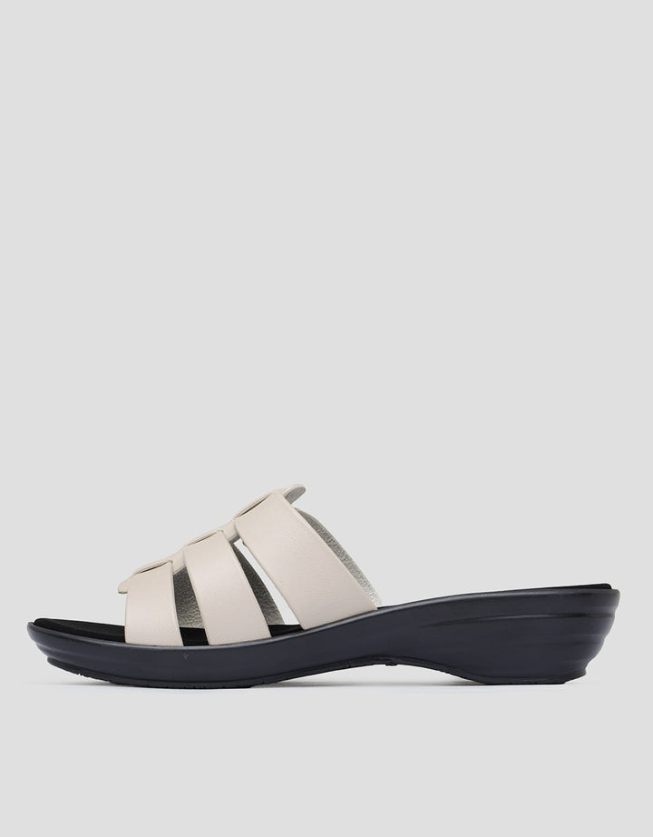 St. Yves Beauty Slipper Sandals for Women