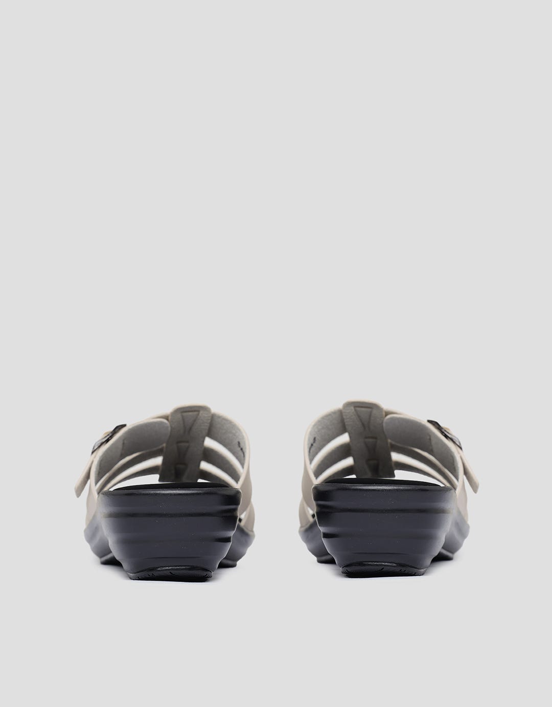 St. Yves Beauty Slipper Sandals for Women