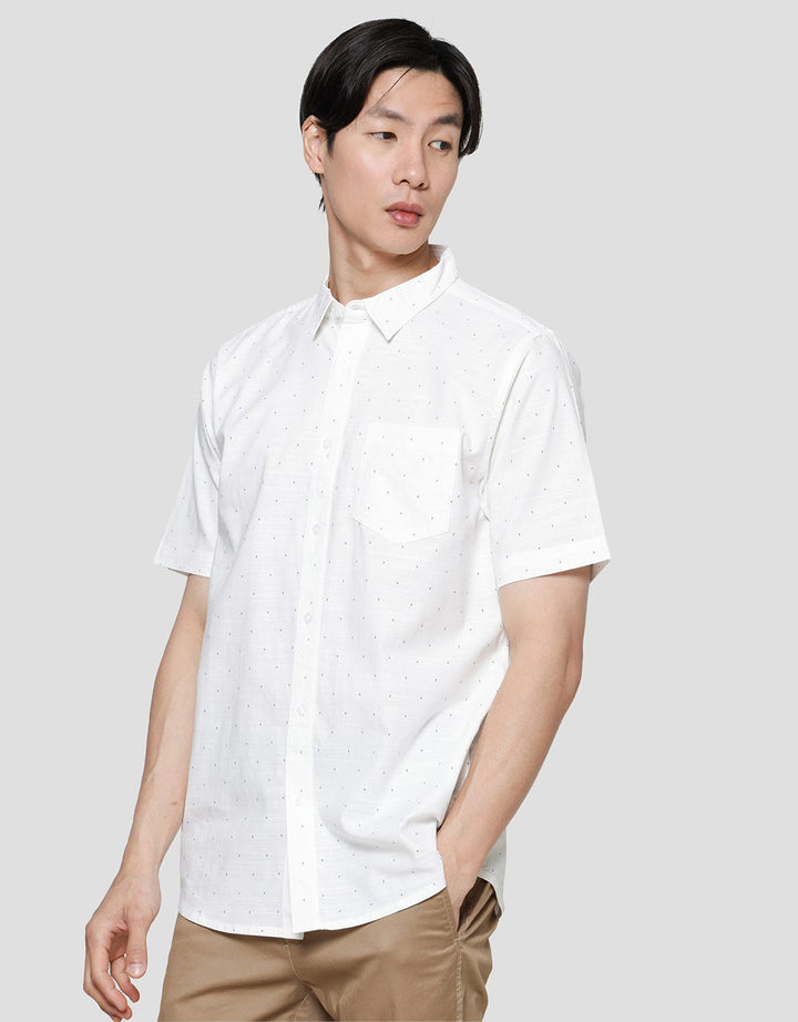 Cole Waom Regular Kemeja Pria