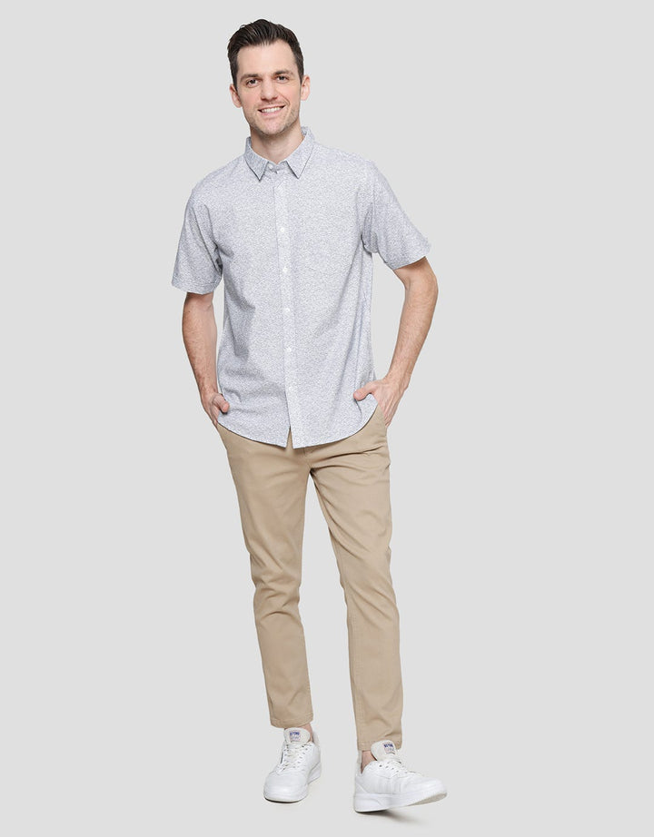 Cole Regu Wove Kemeja Pria