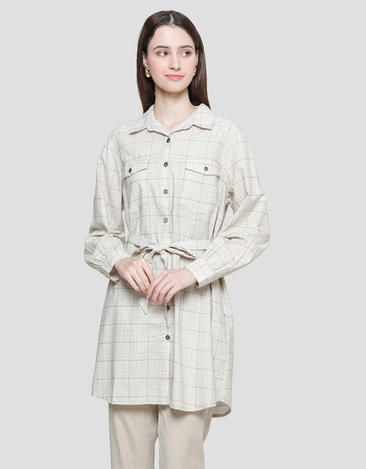 Expand Dhea Blouse Wanita