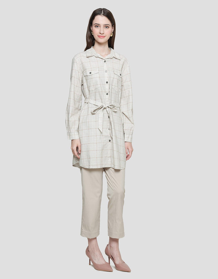 Expand Dhea Blouse Wanita