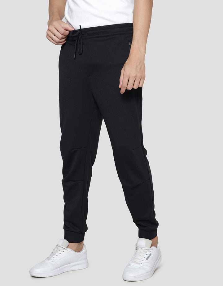 Nevada Knit With Zipper And Embro N Celana Jogger Pria