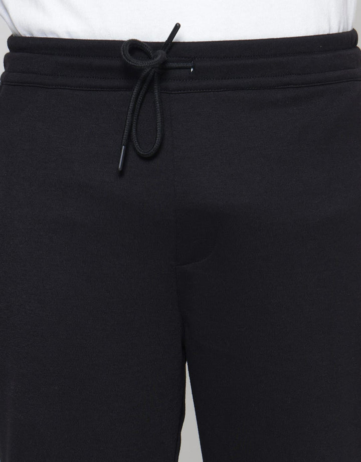 Nevada Knit With Zipper And Embro N Celana Jogger Pria