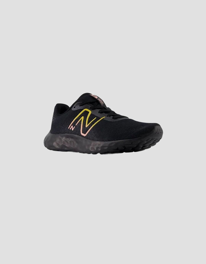 New Balance Sepatu Lari Wanita