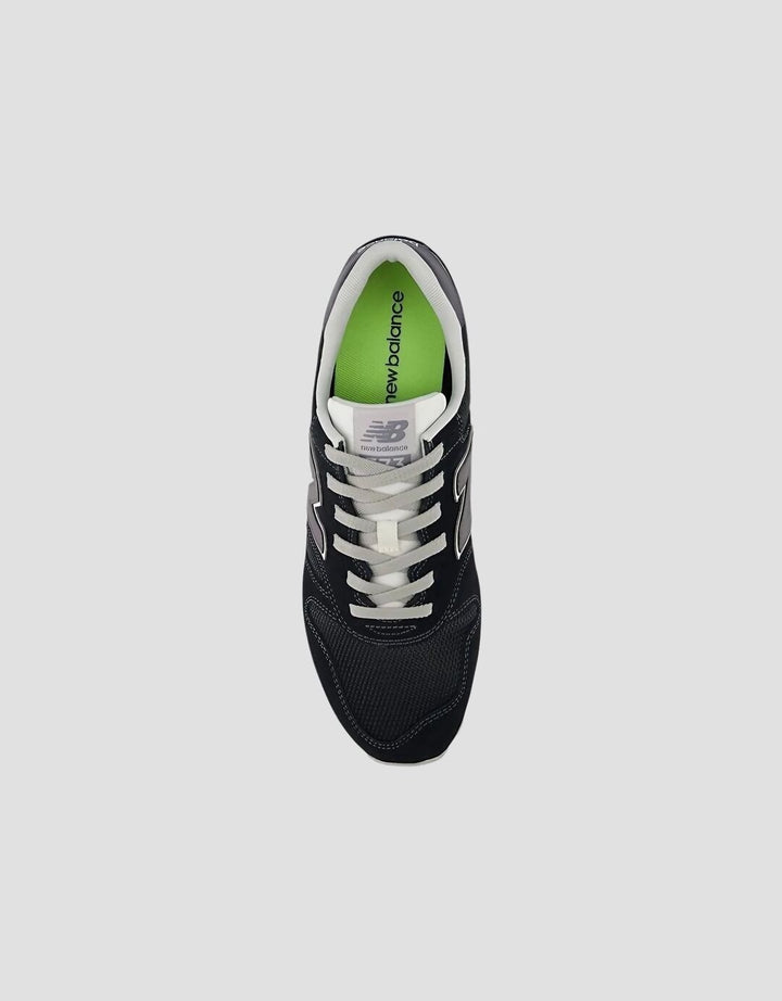 New Balance Sepatu Sneakers Pria