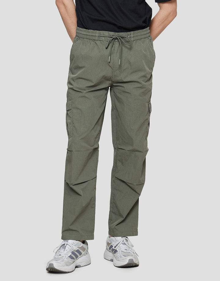 Nevada Nylon Cargo Ploi Knee Celana Panjang Pria