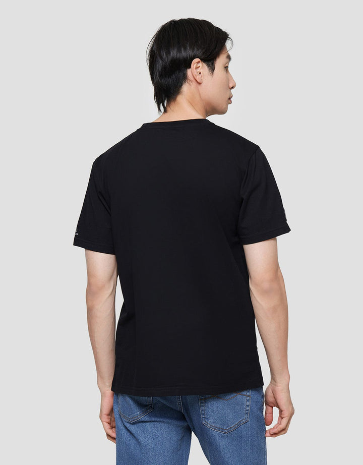 Disney Buzz Wording Kaos Casual Pria