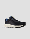 New Balance Sepatu Lari Pria
