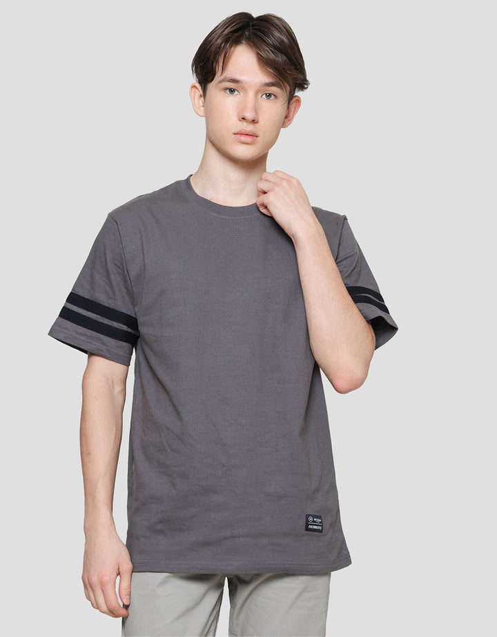 Nevada 2Tape On Hand Kaos Lengan Pendek Pria