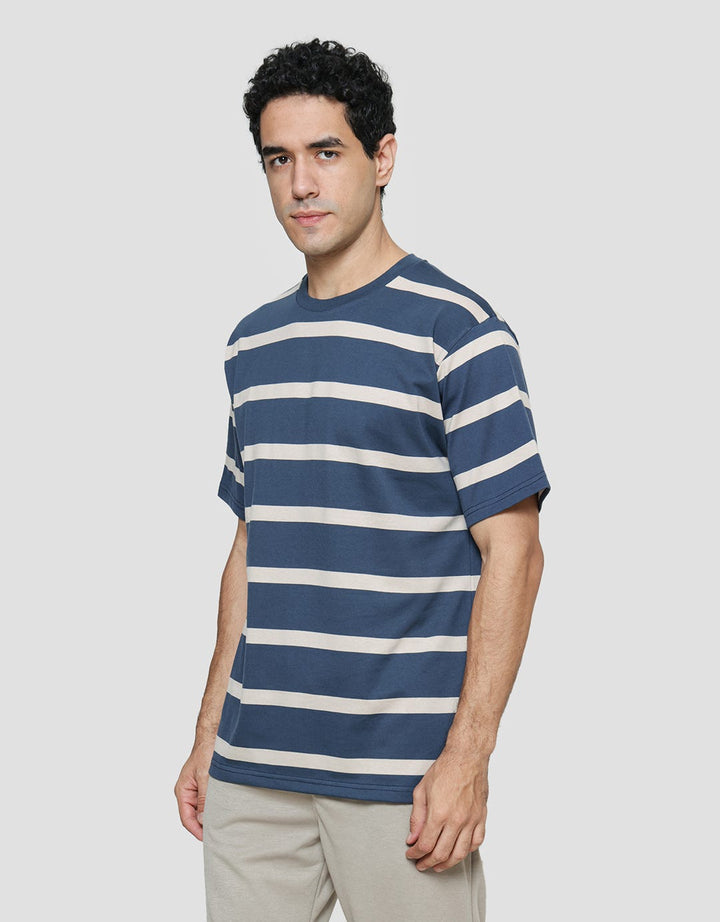 Nevada Stripe Balance Kaos Casual Pria