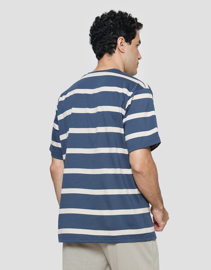 Nevada Stripe Balance Kaos Casual Pria