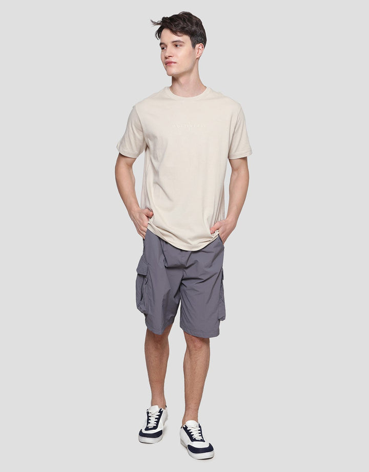 Cole Multiverse Graphic Kaos Casual Pria