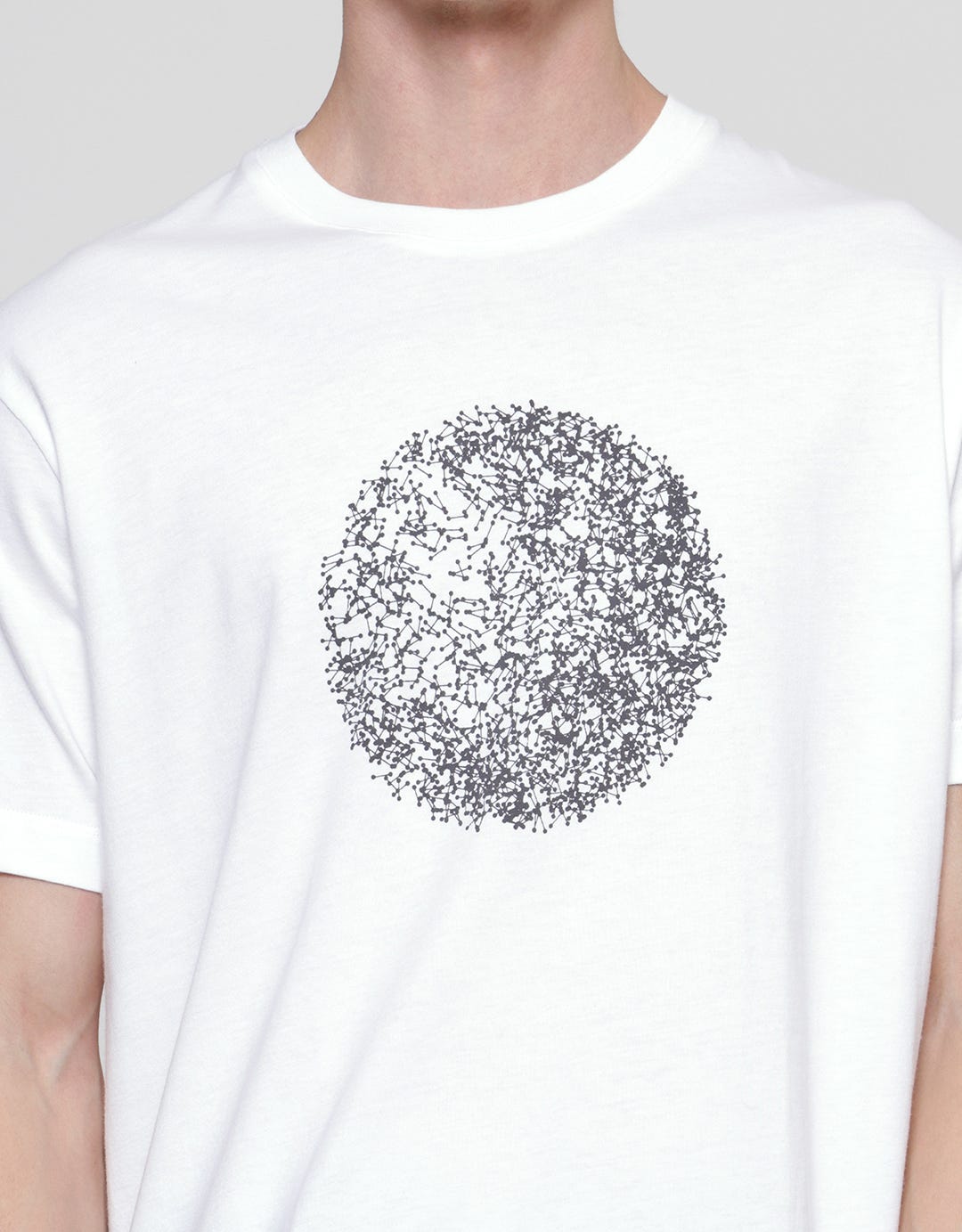 Cole Geometric Round Graphic Kaos Pria