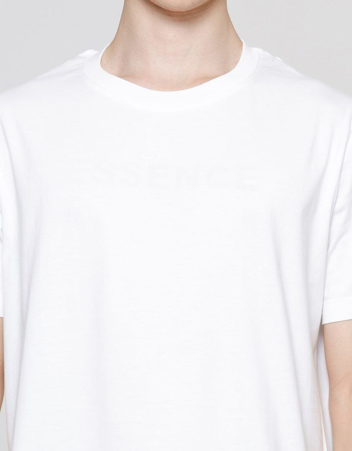 Cole Essence Graphic Kaos Casual Pria