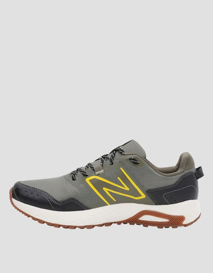 New Balance Sepatu Lari Pria