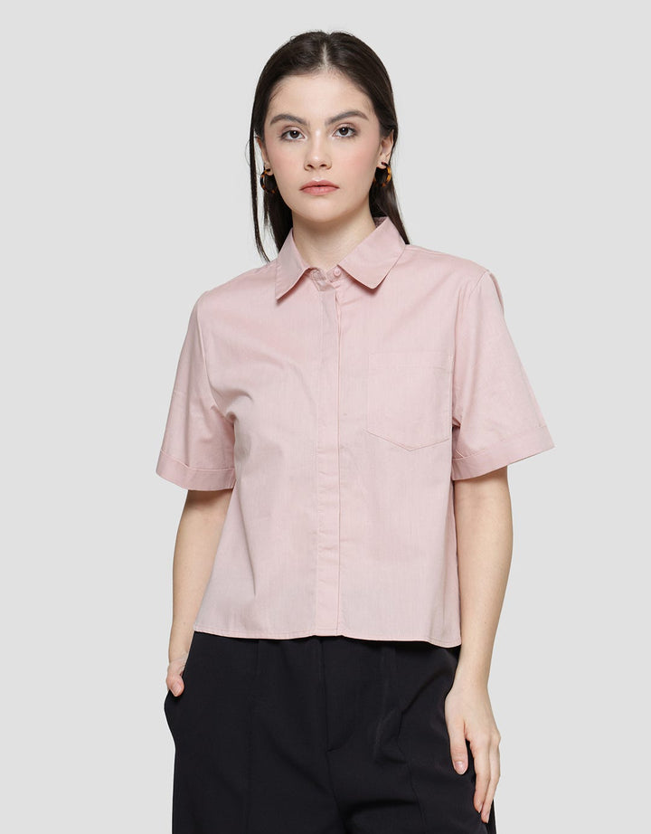 Details Basic Kemeja Plain Wanita