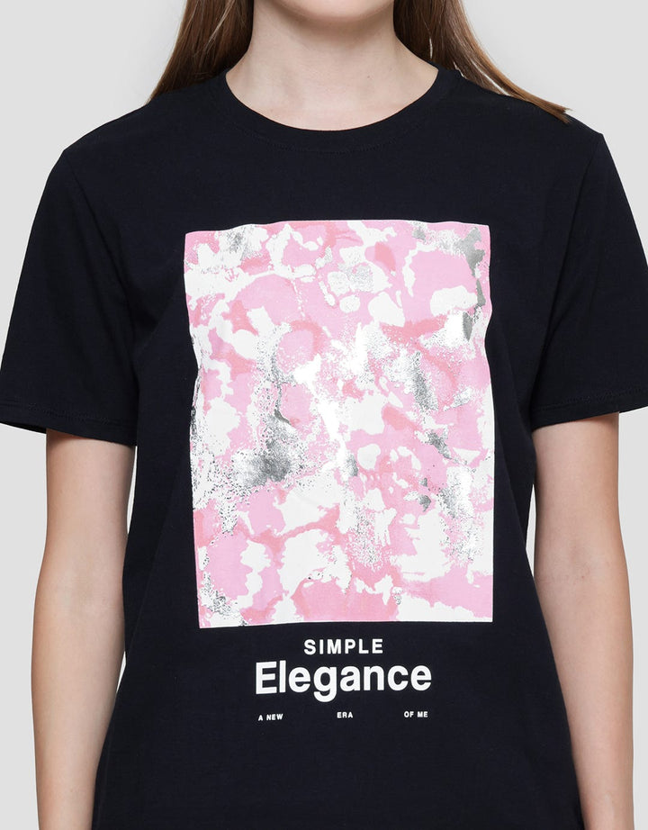 Details Elegance Foil Kaos Casual Wanita