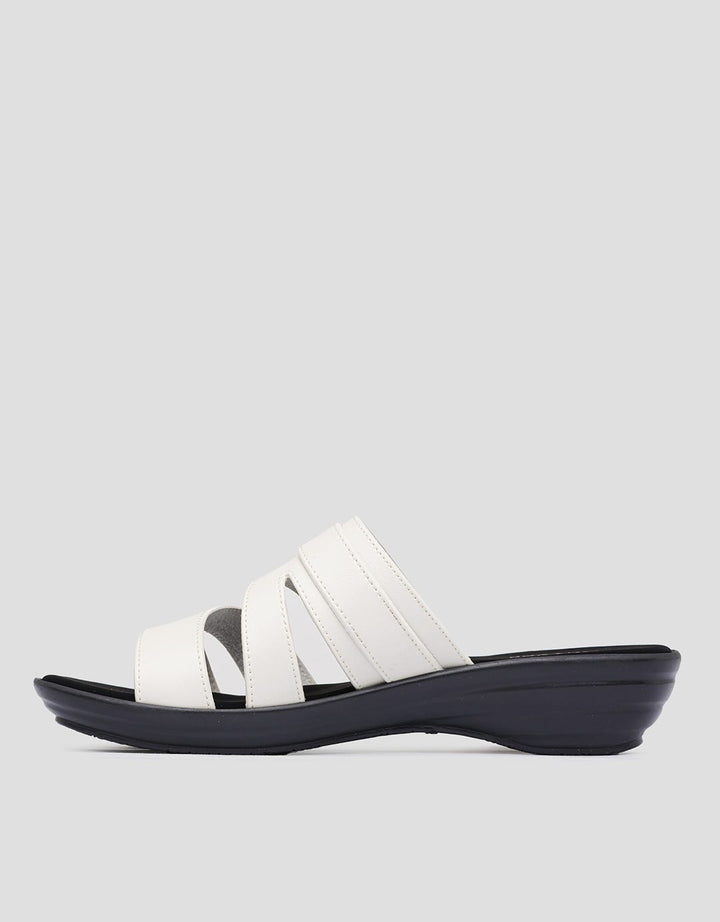 St. Yves Saw2D Women's Slip On Sandals