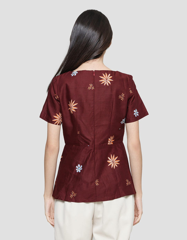 Arjuna Weda Sawat Manuk Women's Blouse