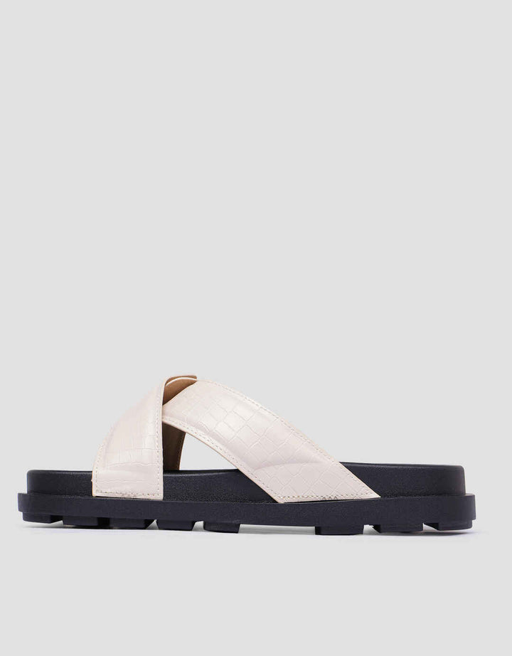 Nevada Sandal Slipper Wanita
