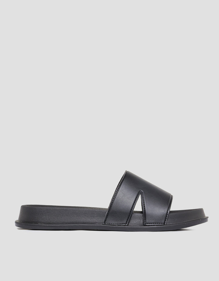 Nevada Slipper Basic Sandal Wanita