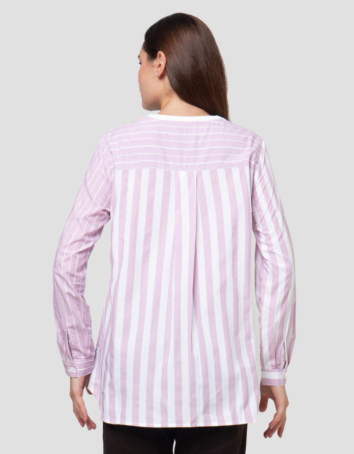 Cardinal Girl Print Bread Love Kaos Wanita