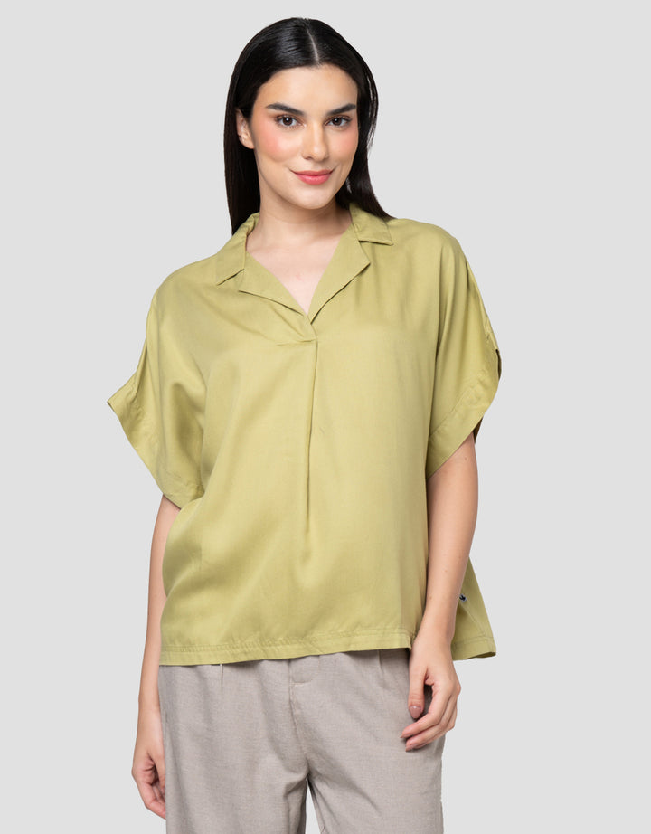 Cardinal Girl Fashion Lengan Pendek Kemeja Wanita