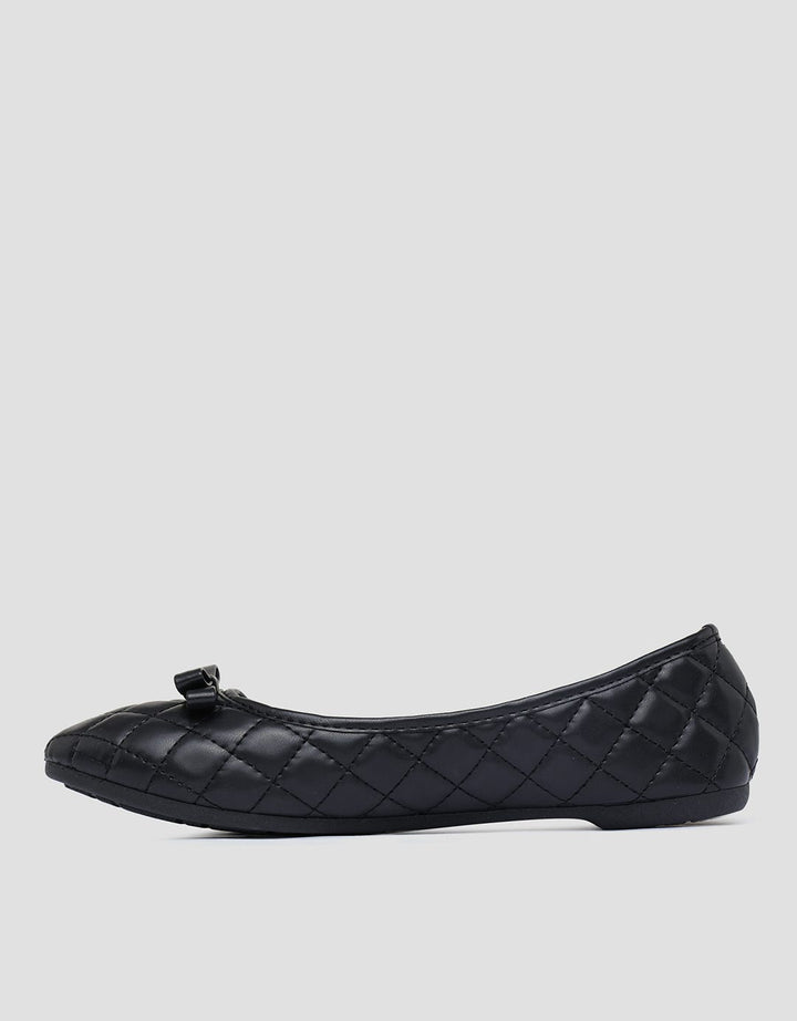 Nevada Esom Quilted Sepatu Flat Wanita