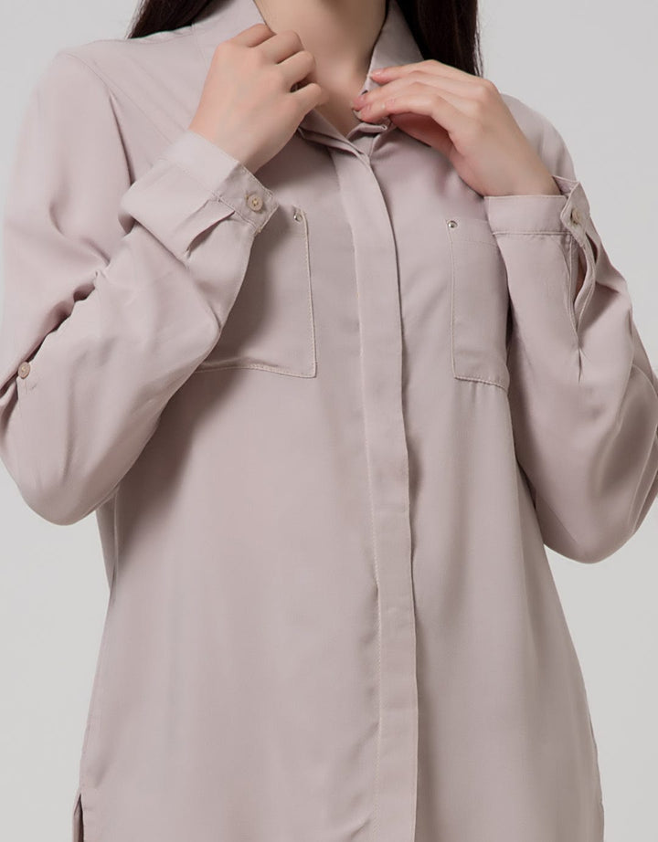 Details Long Sleeve Kemeja Rivet Khaki