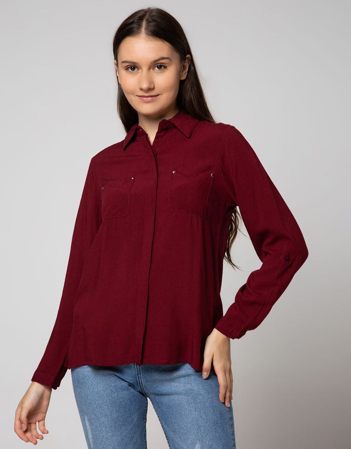 Details Long Sleeve Kemeja Rivet