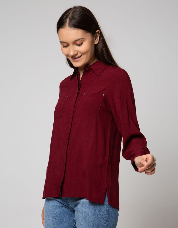 Details Long Sleeve Kemeja Rivet