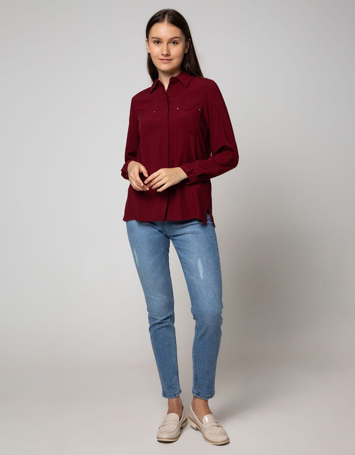 Details Long Sleeve Kemeja Rivet