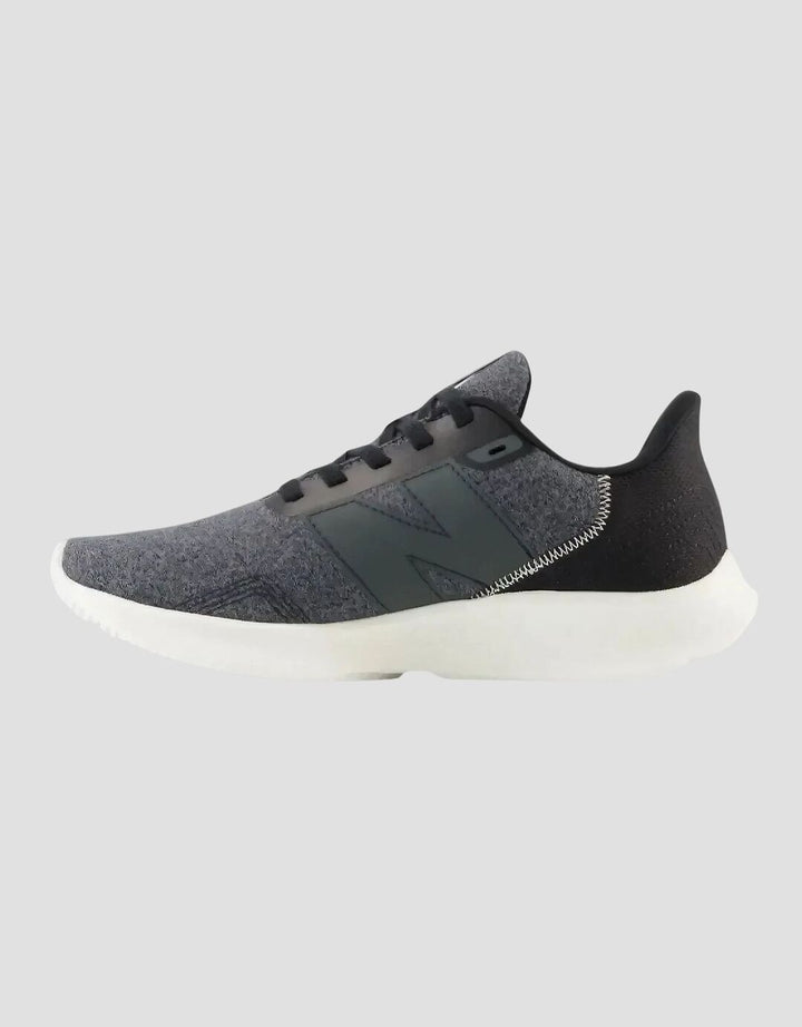 New Balance Sepatu Lari Wanita