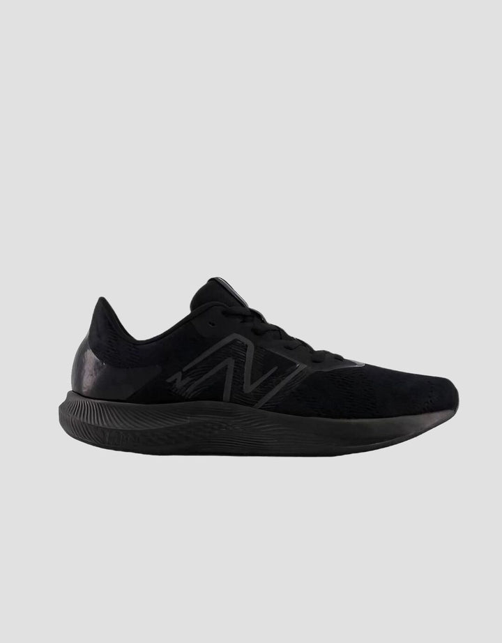 New Balance Prorun Sepatu Lari Pria