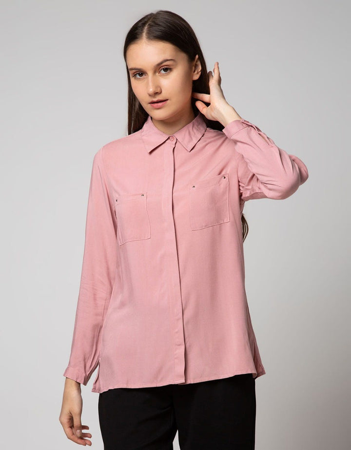 Details Long Sleeve Kemeja Rivet